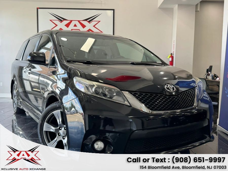 Used 2017 Toyota Sienna in Bloomfield, New Jersey | Xclusive Auto Xchange. Bloomfield, New Jersey