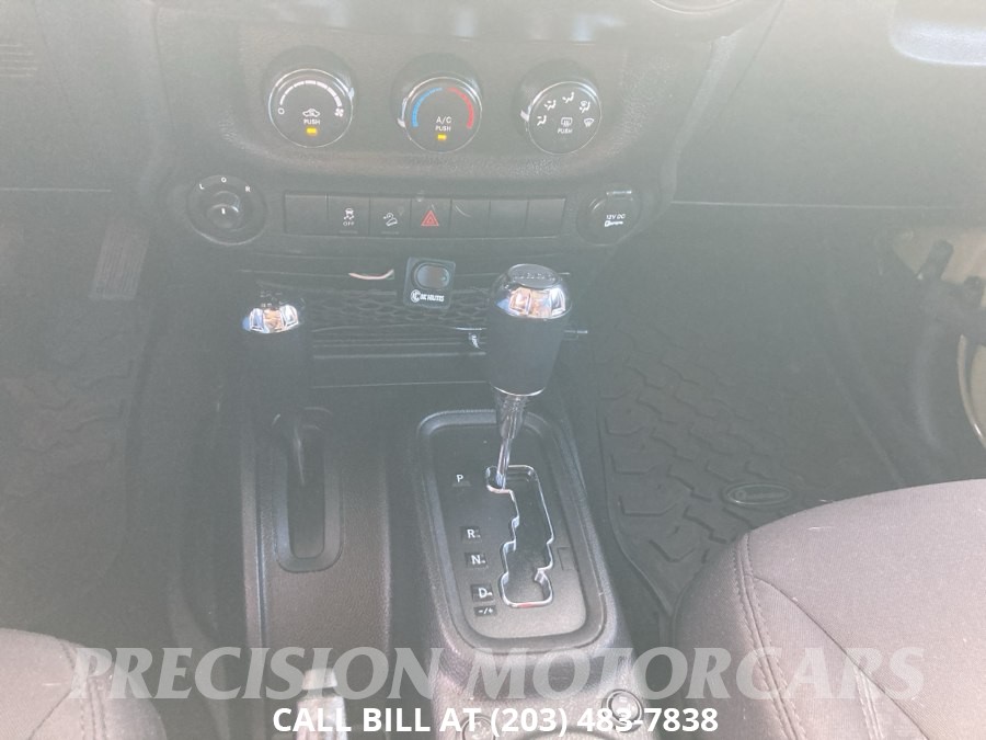 2013 Jeep Wrangler Unlimited Sport - Photo 11