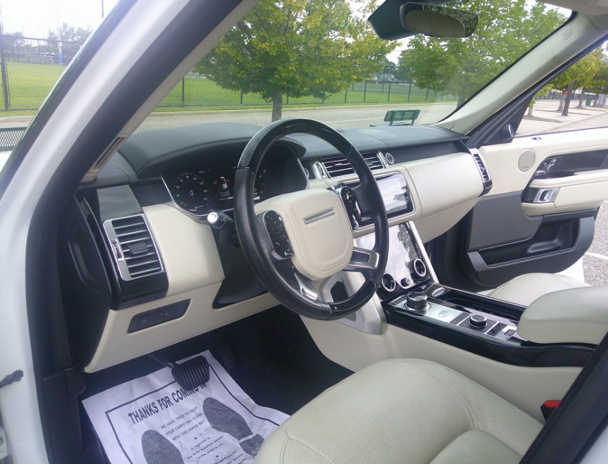 2020 Land Rover Range Rover - $32,477