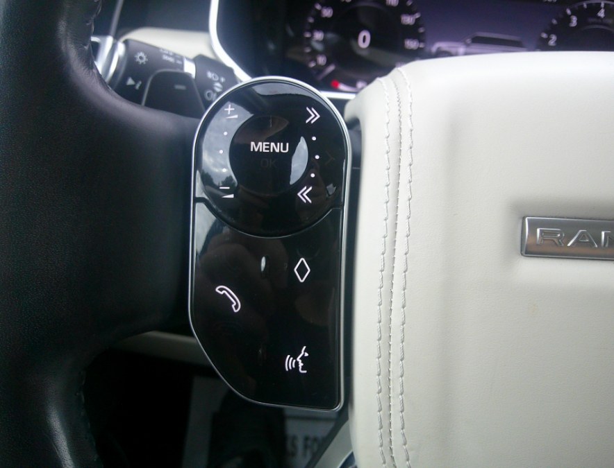 2020 Land Rover Range Rover - $32,477