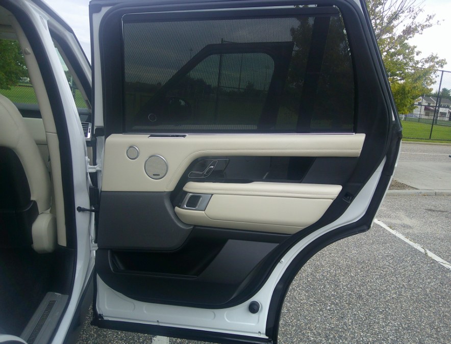 2020 Land Rover Range Rover - $32,477