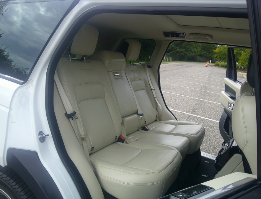 2020 Land Rover Range Rover - $32,477