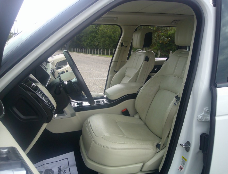 2020 Land Rover Range Rover - $32,477
