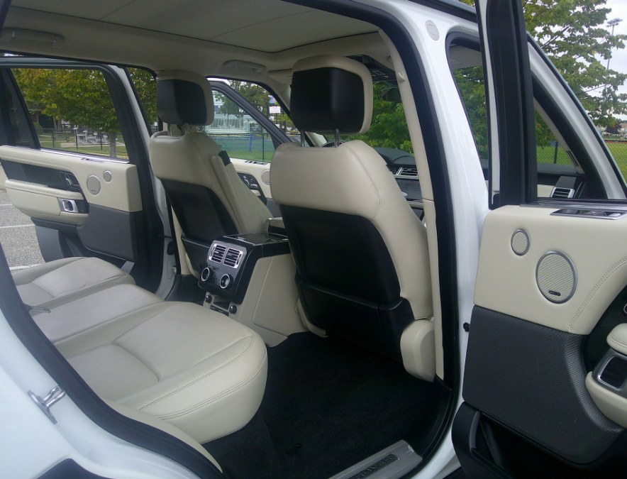 2020 Land Rover Range Rover - $32,477