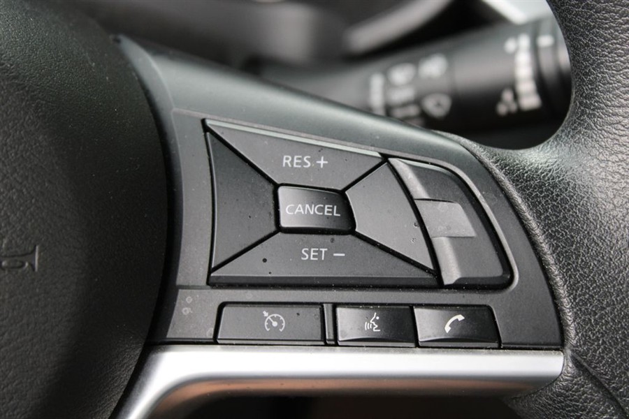 2025 Nissan Altima SV - Photo 14