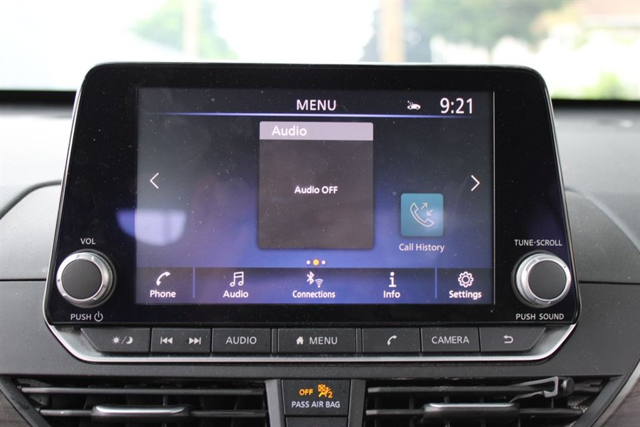 2025 Nissan Altima SV - Photo 15