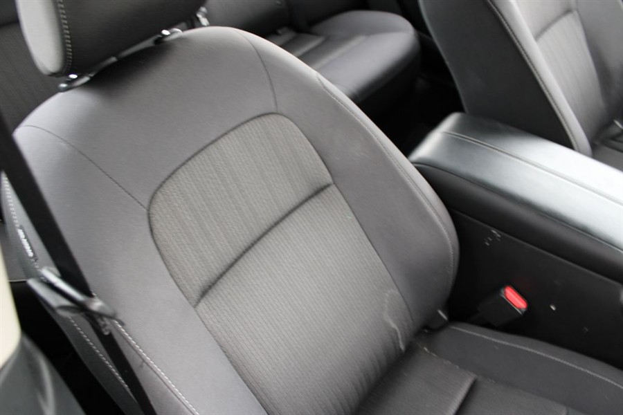 2025 Nissan Altima SV - Photo 21