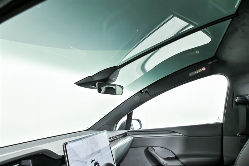 2023 Tesla Model X Plaid - Photo 14