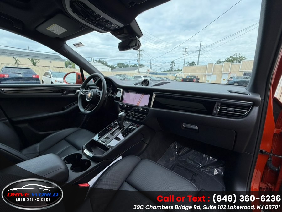 2025 Porsche Macan Base - Photo 62