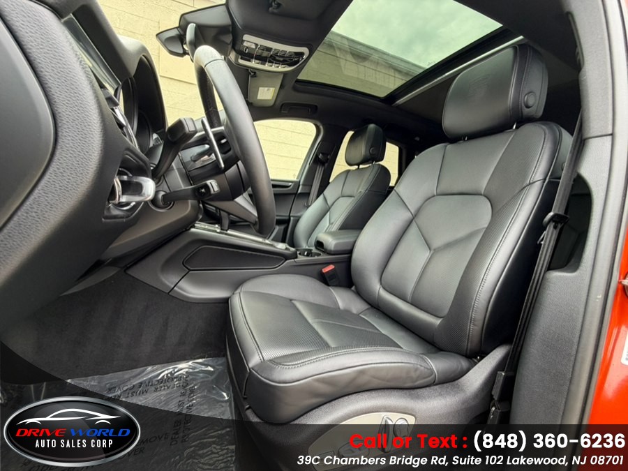 2025 Porsche Macan Base - Photo 26