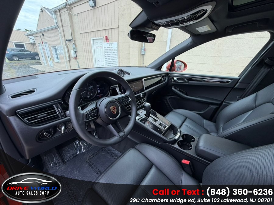 2025 Porsche Macan Base - Photo 28