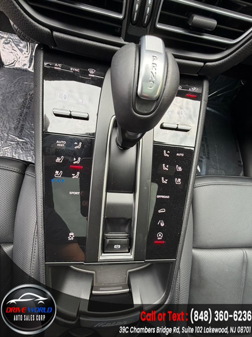 2025 Porsche Macan Base - Photo 39