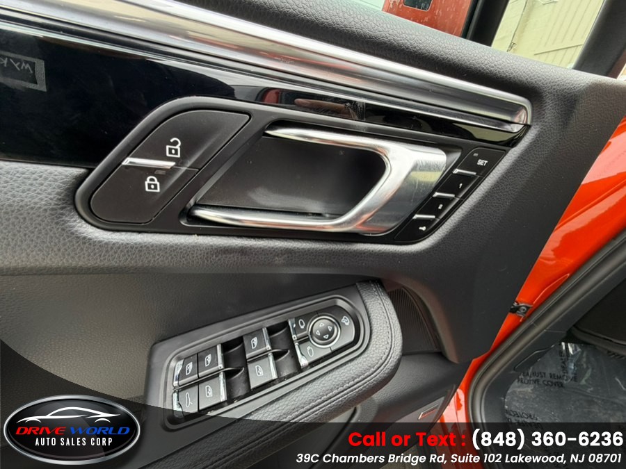 2025 Porsche Macan Base - Photo 23