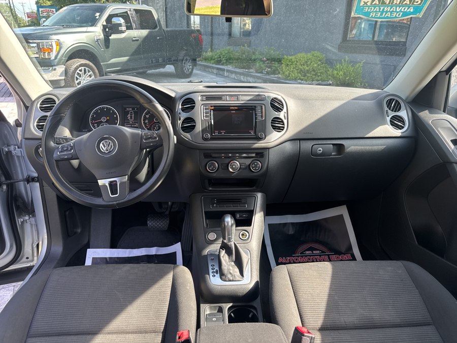 2017 Volkswagen Tiguan S - Photo 9