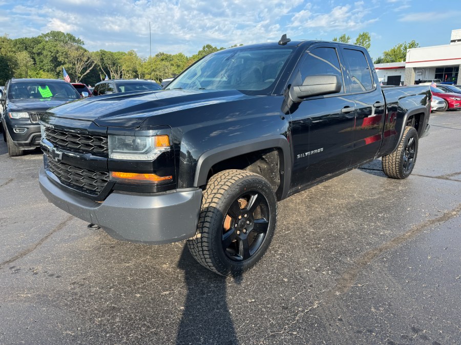Used 2017 Chevrolet Silverado 1500 in Ortonville, Michigan | Marsh Auto Sales LLC. Ortonville, Michigan