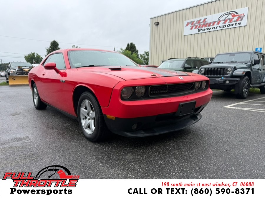 Used 2010 Dodge Challenger in East Windsor, Connecticut | Full Throttle Power Sports LLC. East Windsor, Connecticut