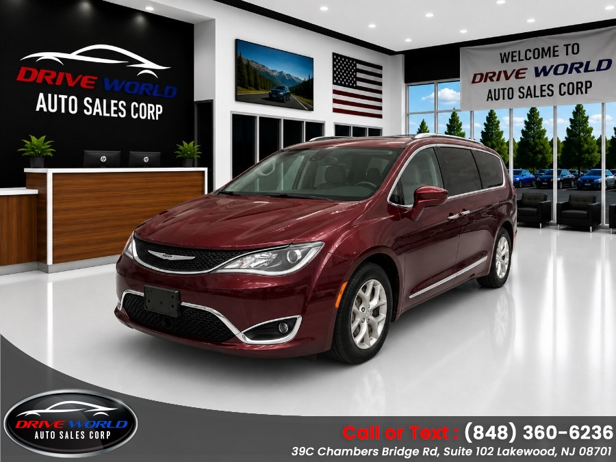 2017 Chrysler Pacifica Touring L Plus