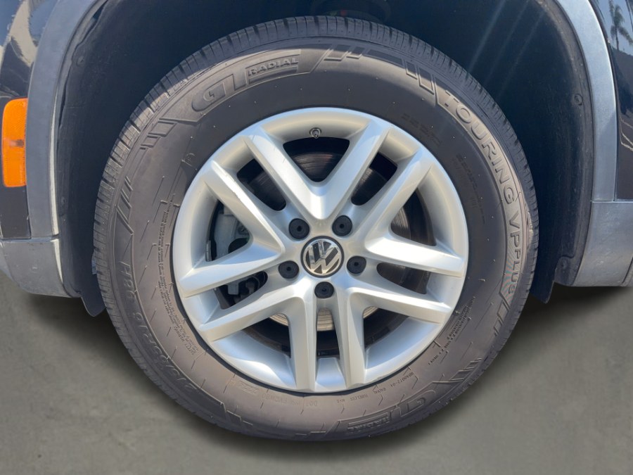 2011 Volkswagen Tiguan S - Photo 20