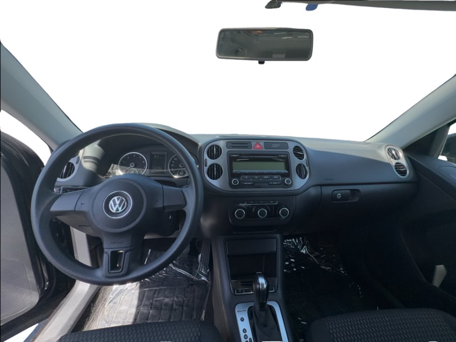 2011 Volkswagen Tiguan S - Photo 18