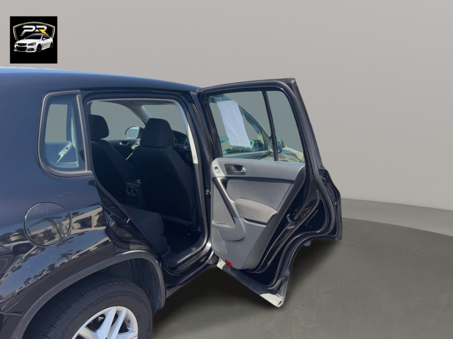 2011 Volkswagen Tiguan S - Photo 15