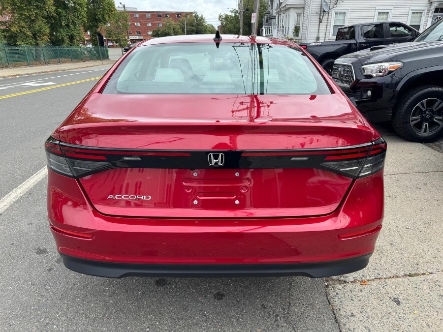 2025 Honda Accord SE - Photo 4