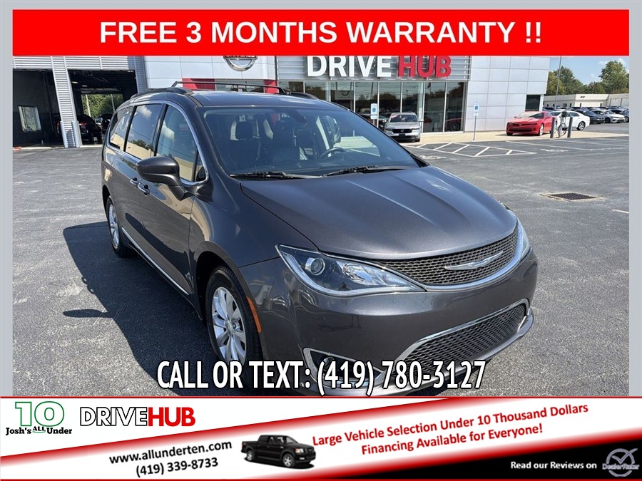 Used 2017 Chrysler Pacifica in Lima, Ohio | DRIVEHUB. Lima, Ohio