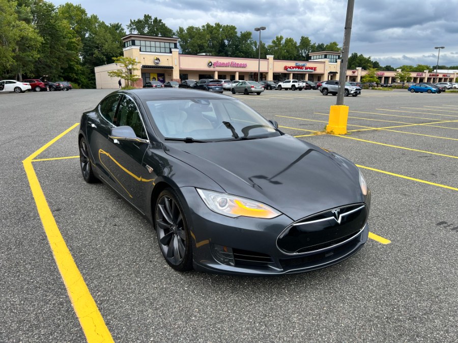 Used 2015 Tesla Model S in Hartford , Connecticut | Ledyard Auto Sale LLC. Hartford , Connecticut