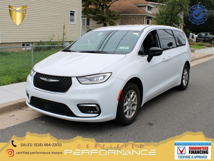 Used 2025 Chrysler Pacifica in Valley Stream, New York | Certified Performance Motors. Valley Stream, New York