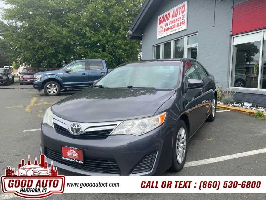 2013 Toyota Camry 4dr Sdn I4 Auto SE