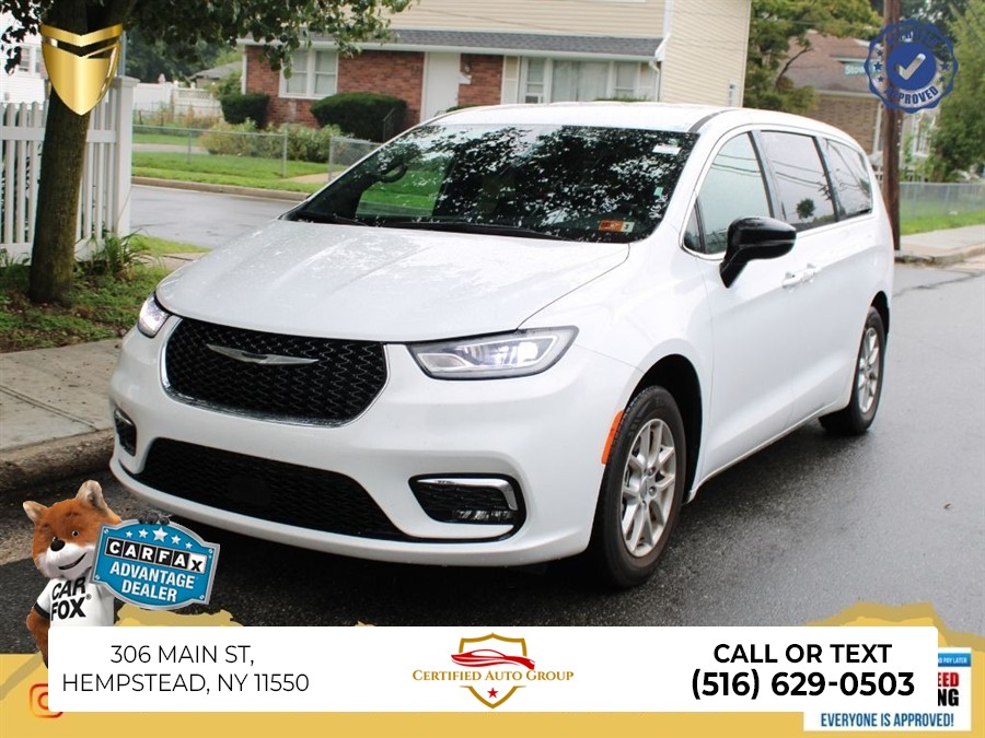 2025 Chrysler Pacifica Select, available for sale in Hempstead, New York | Certified Auto Group. Hempstead, New York