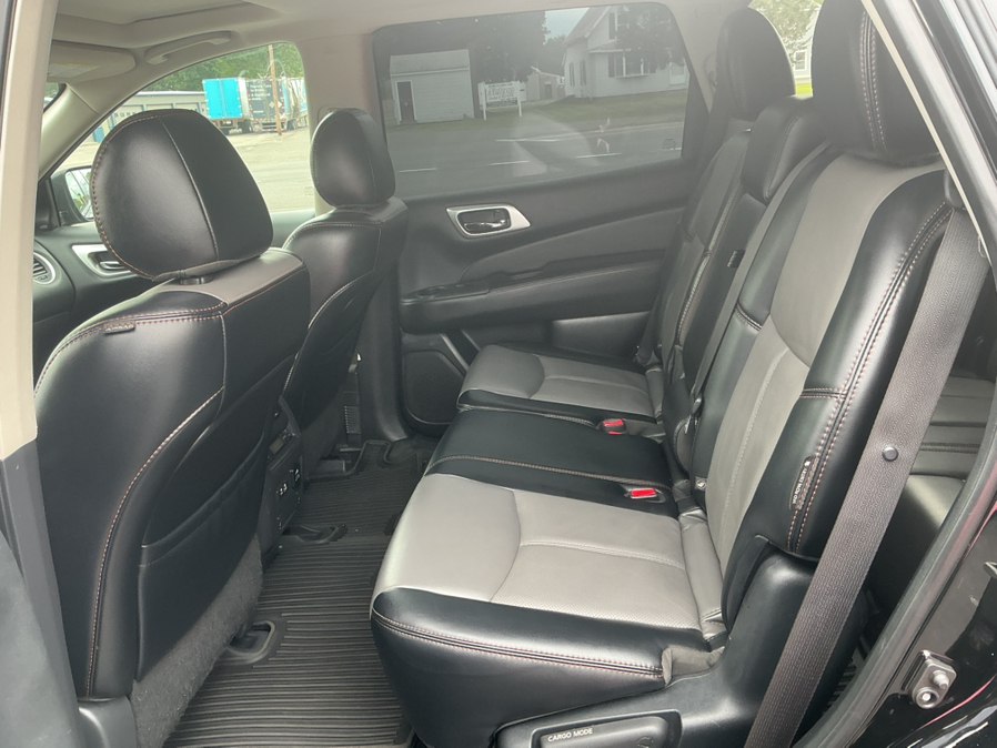 2020 Nissan Pathfinder SL - Photo 12