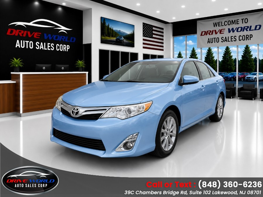 2012 Toyota Camry 4dr Sdn I4 Auto XLE (Natl)