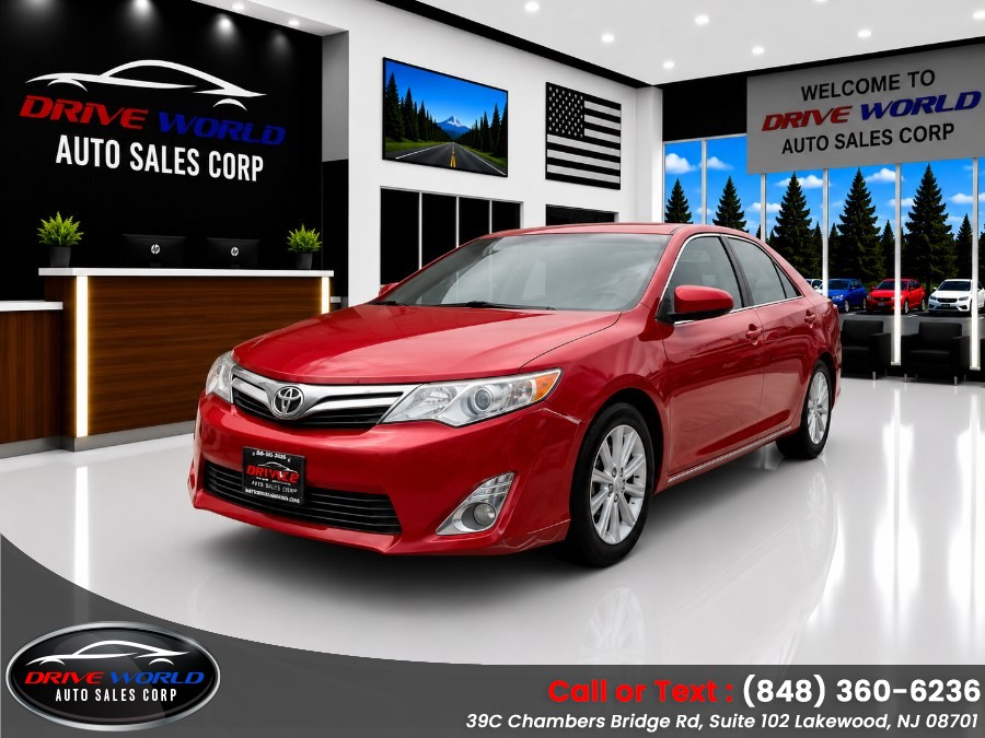 2012 Toyota Camry 4dr Sdn I4 Auto XLE (Natl)