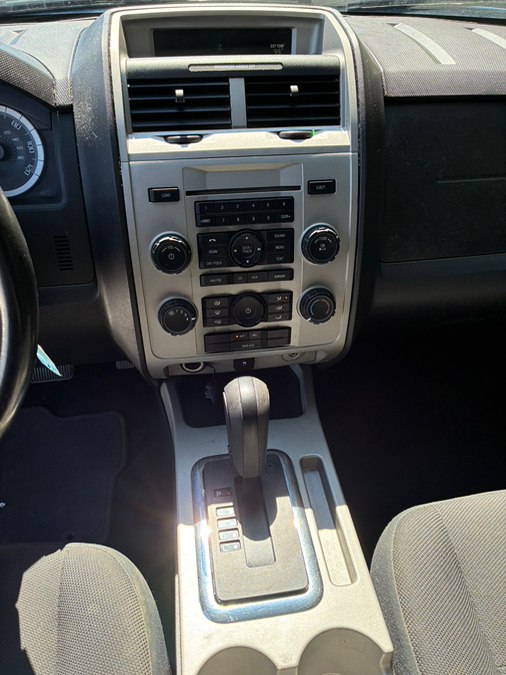 2009 Ford Escape XLT - Photo 7