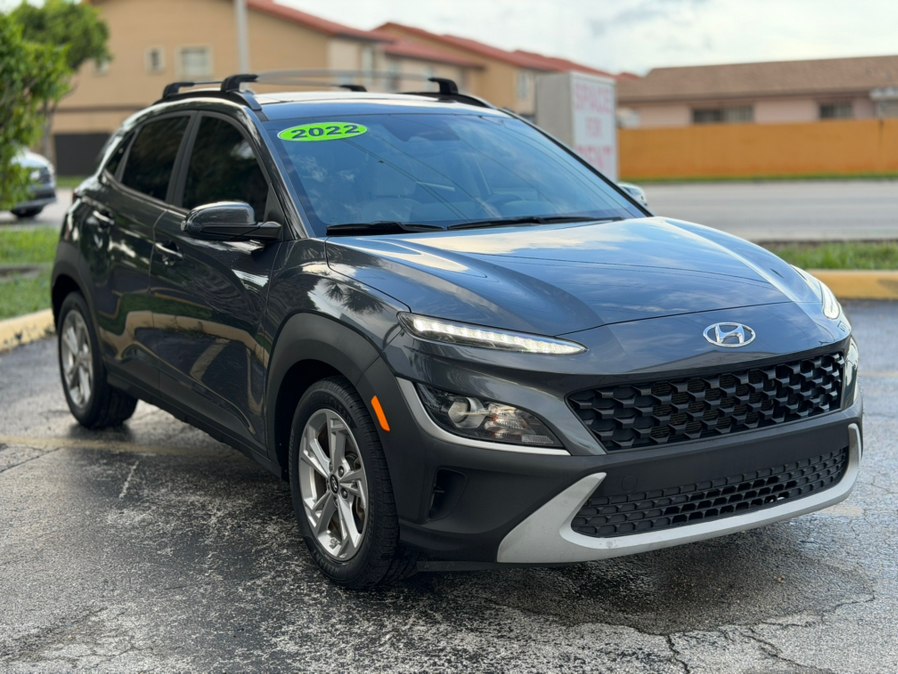 Used 2022 Hyundai Kona in Hialeah, Florida | The Palm Motors LLC. Hialeah, Florida