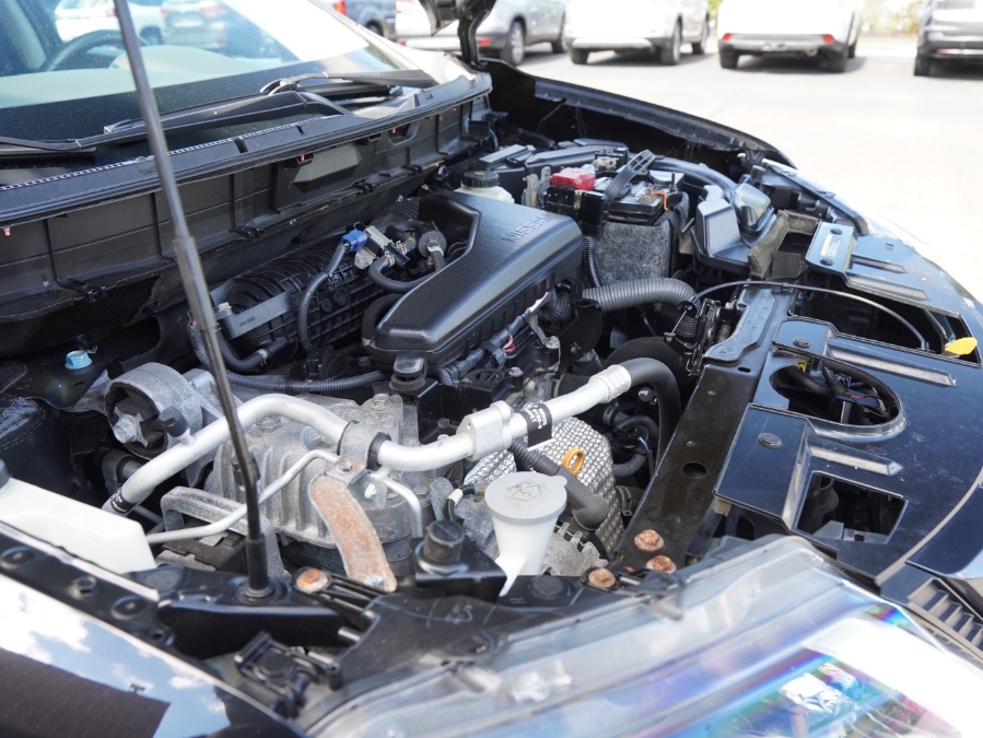 2018 Nissan Rogue SV - Photo 13