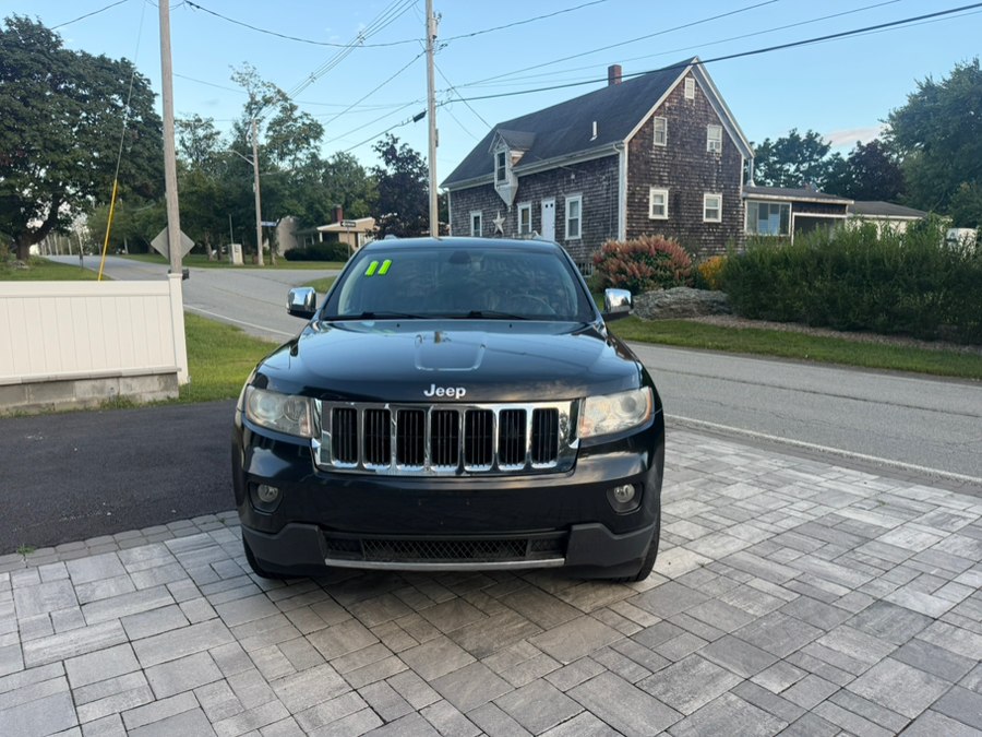 Used 2011 Jeep Grand Cherokee in Swansea, Massachusetts | Gas On The Run. Swansea, Massachusetts