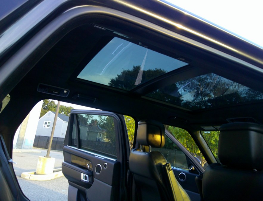 2020 Land Rover Range Rover - $26,977