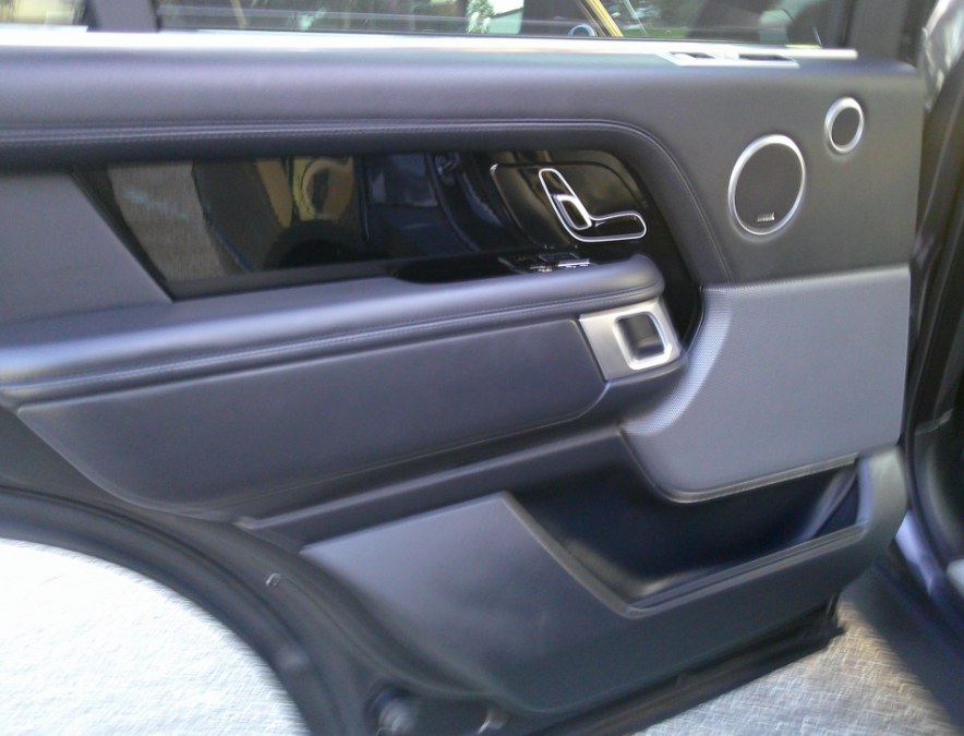 2020 Land Rover Range Rover - $26,977