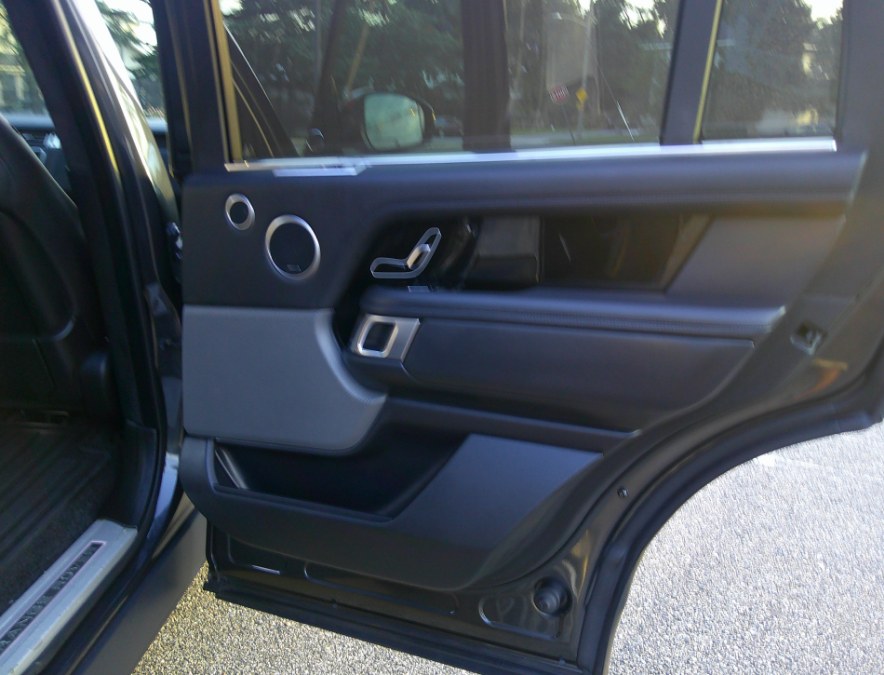 2020 Land Rover Range Rover - $26,977