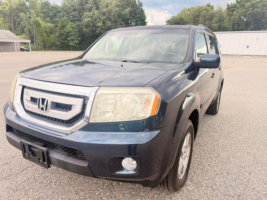 Used 2011 Honda Pilot in Springfield, Massachusetts | Auto Globe LLC. Springfield, Massachusetts