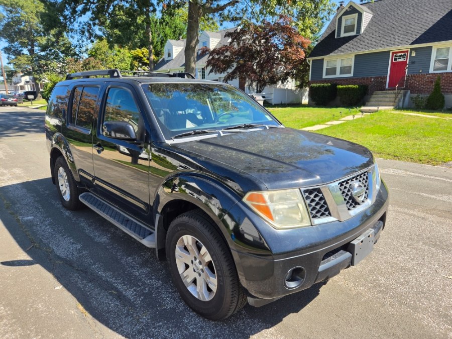 Used 2005 Nissan Pathfinder in West Babylon, New York | SGM Auto Sales. West Babylon, New York