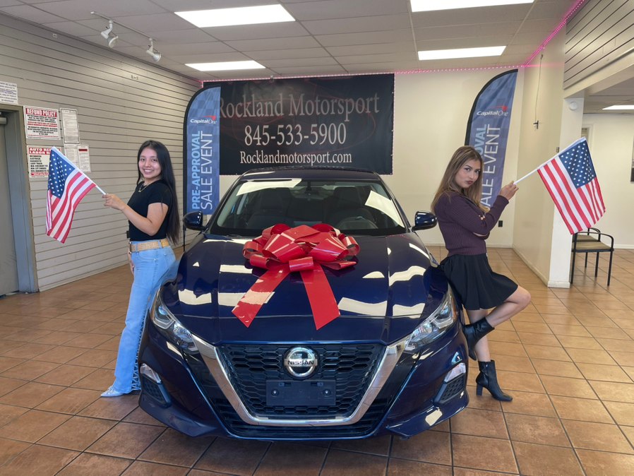 Used 2019 Nissan Altima in Suffern, New York | Rockland Motor Sport. Suffern, New York