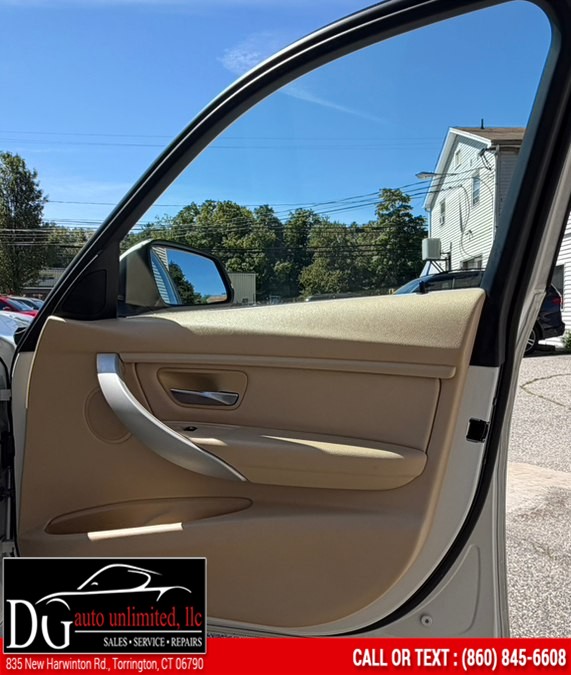 2013 BMW 3 Series 320i - Photo 22