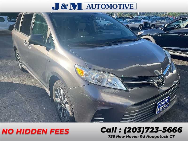 2019 Toyota Sienna XLE