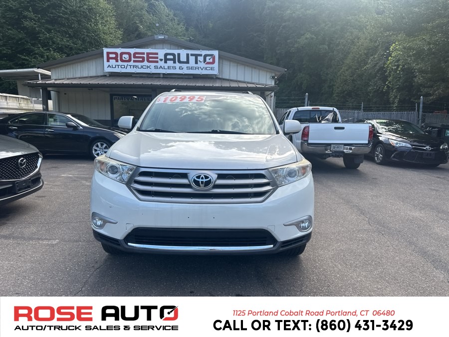 2013 Toyota Highlander 4WD 4dr V6  Limited (Natl), available for sale in Portland, Connecticut | Rose Auto LLC. Portland, Connecticut