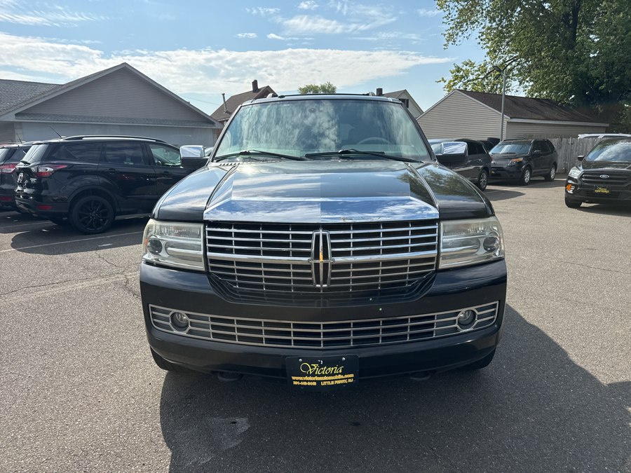 Used 2010 Lincoln Navigator in Little Ferry, New Jersey | Victoria Preowned Autos Inc. Little Ferry, New Jersey