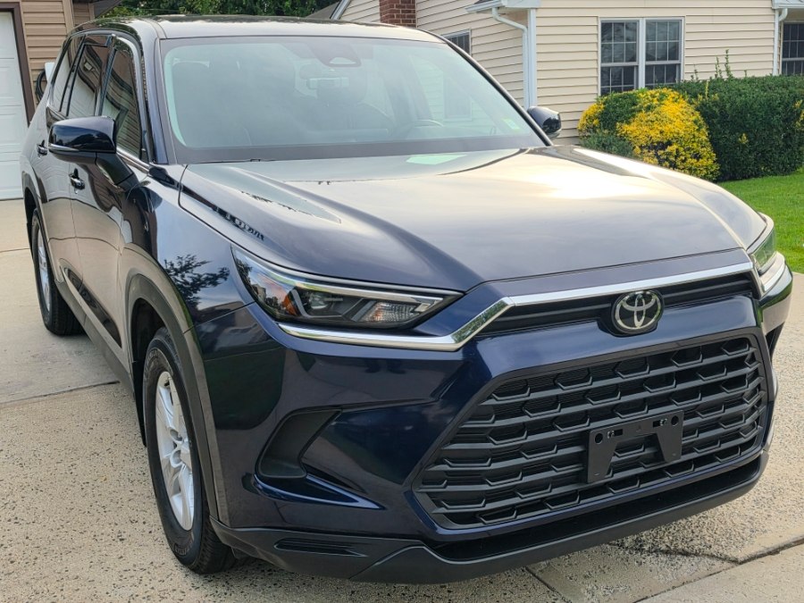 Used 2026 Toyota Grand Highlander in Freeport, New York | Autonation NY Inc. Freeport, New York