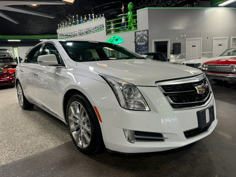 Used 2016 Cadillac XTS in Oxford, Connecticut | Buonauto Enterprises. Oxford, Connecticut