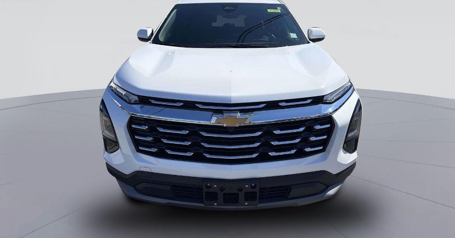 Used 2026 Chevrolet Equinox in West Islip, New York | Limitless Motors. West Islip, New York